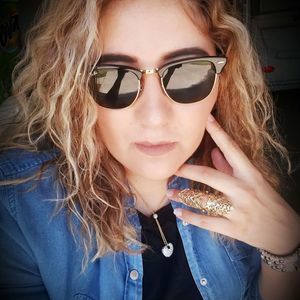 Meet your Posher, Marily